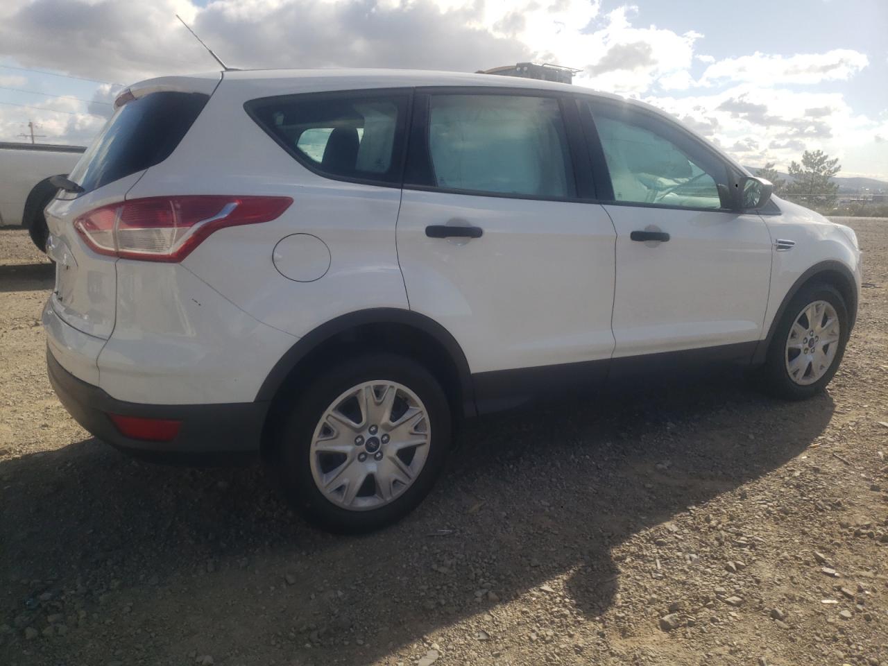 Photo 2 VIN: 1FMCU0F72EUA05492 - FORD ESCAPE 