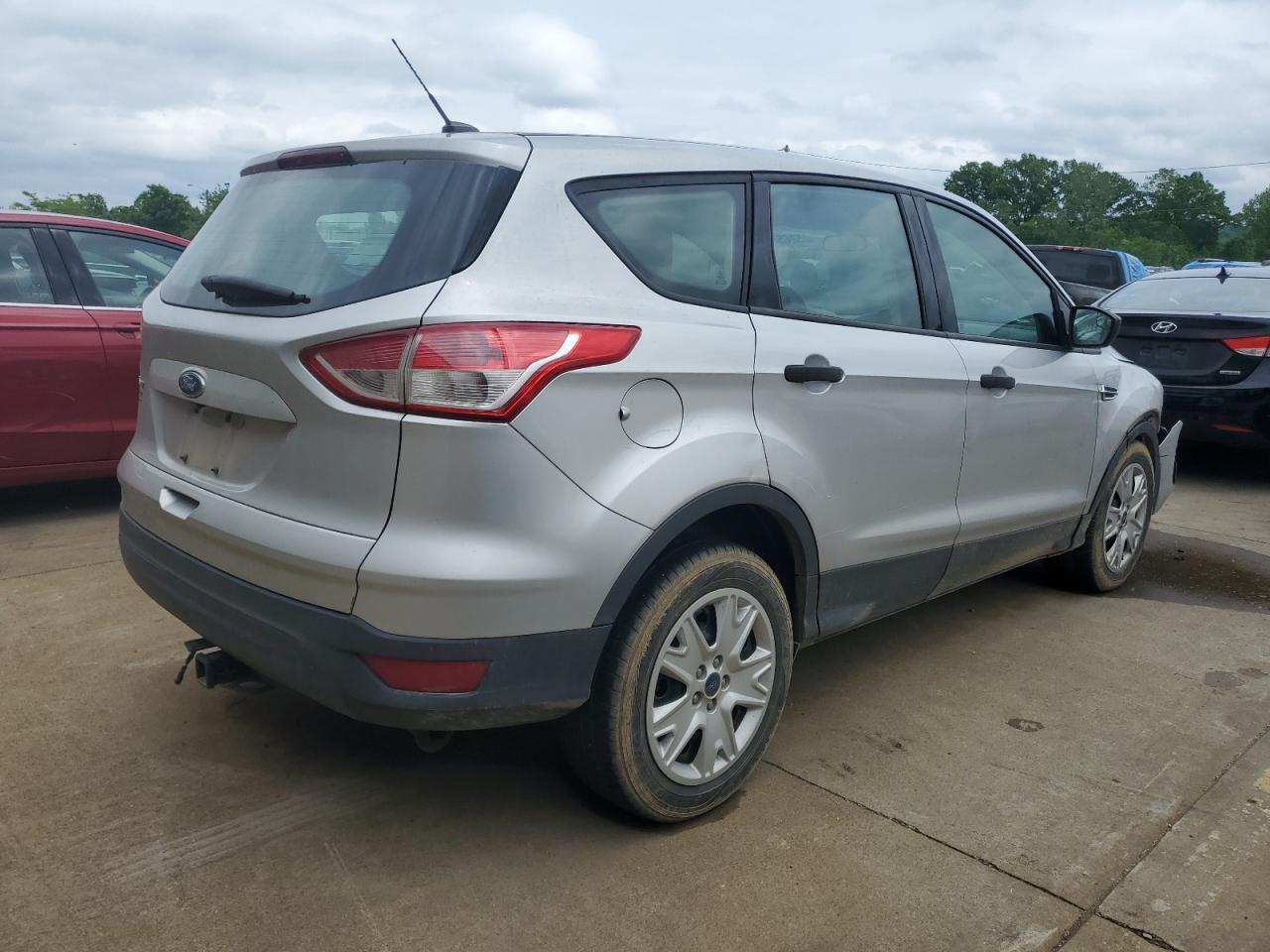 Photo 2 VIN: 1FMCU0F72FUB94131 - FORD ESCAPE 