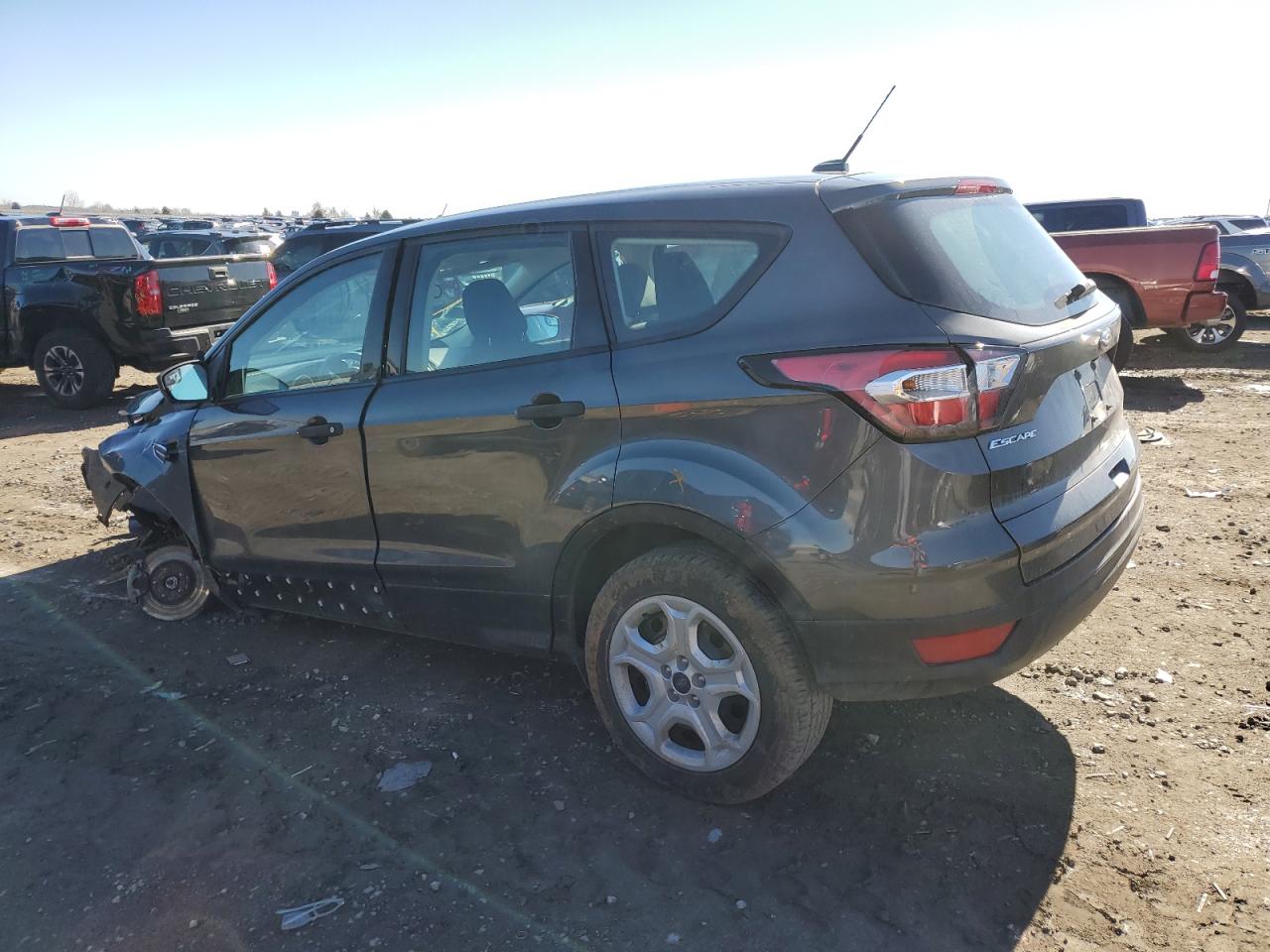 Photo 1 VIN: 1FMCU0F72JUC68639 - FORD ESCAPE 