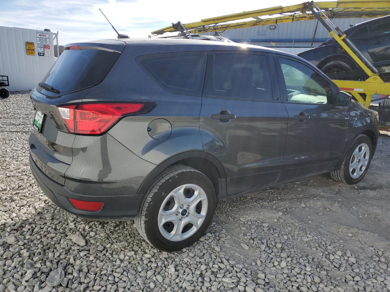 Photo 2 VIN: 1FMCU0F72KUA18318 - FORD ESCAPE 