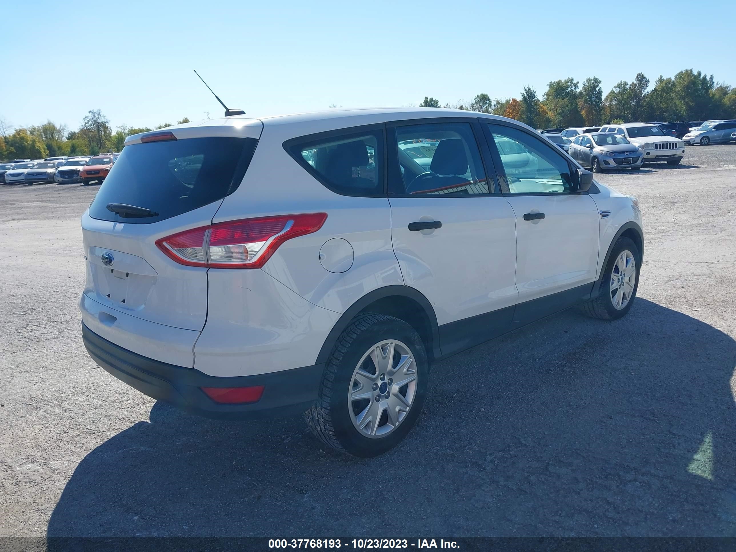 Photo 3 VIN: 1FMCU0F73DUA48138 - FORD ESCAPE 