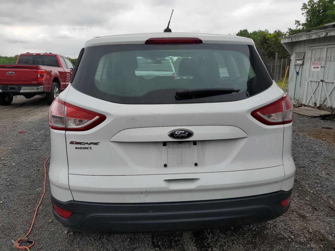 Photo 5 VIN: 1FMCU0F73EUB68703 - FORD ESCAPE 