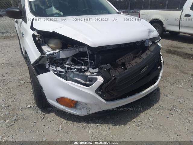 Photo 5 VIN: 1FMCU0F73HUB26245 - FORD ESCAPE 