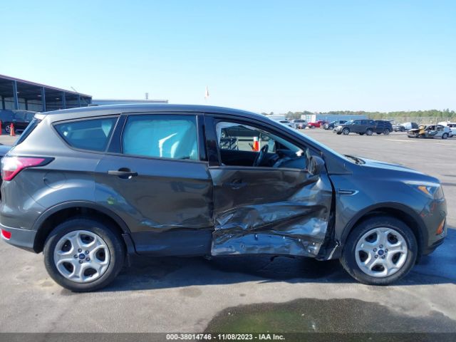 Photo 5 VIN: 1FMCU0F73JUA16589 - FORD ESCAPE 