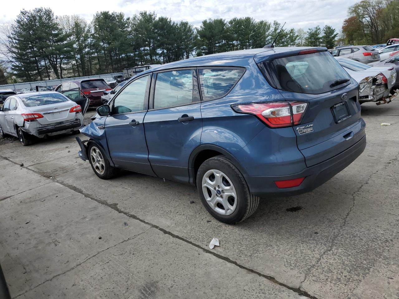 Photo 1 VIN: 1FMCU0F73JUA26894 - FORD ESCAPE 