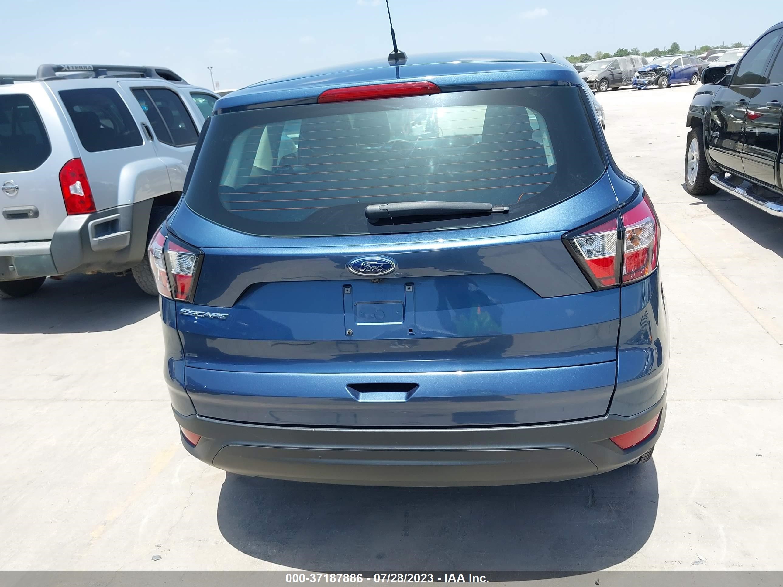 Photo 16 VIN: 1FMCU0F73JUB60711 - FORD ESCAPE 