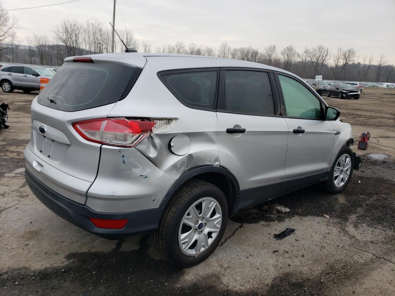 Photo 2 VIN: 1FMCU0F74FUC53745 - FORD ESCAPE 