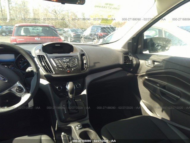 Photo 4 VIN: 1FMCU0F74GUB87151 - FORD ESCAPE 