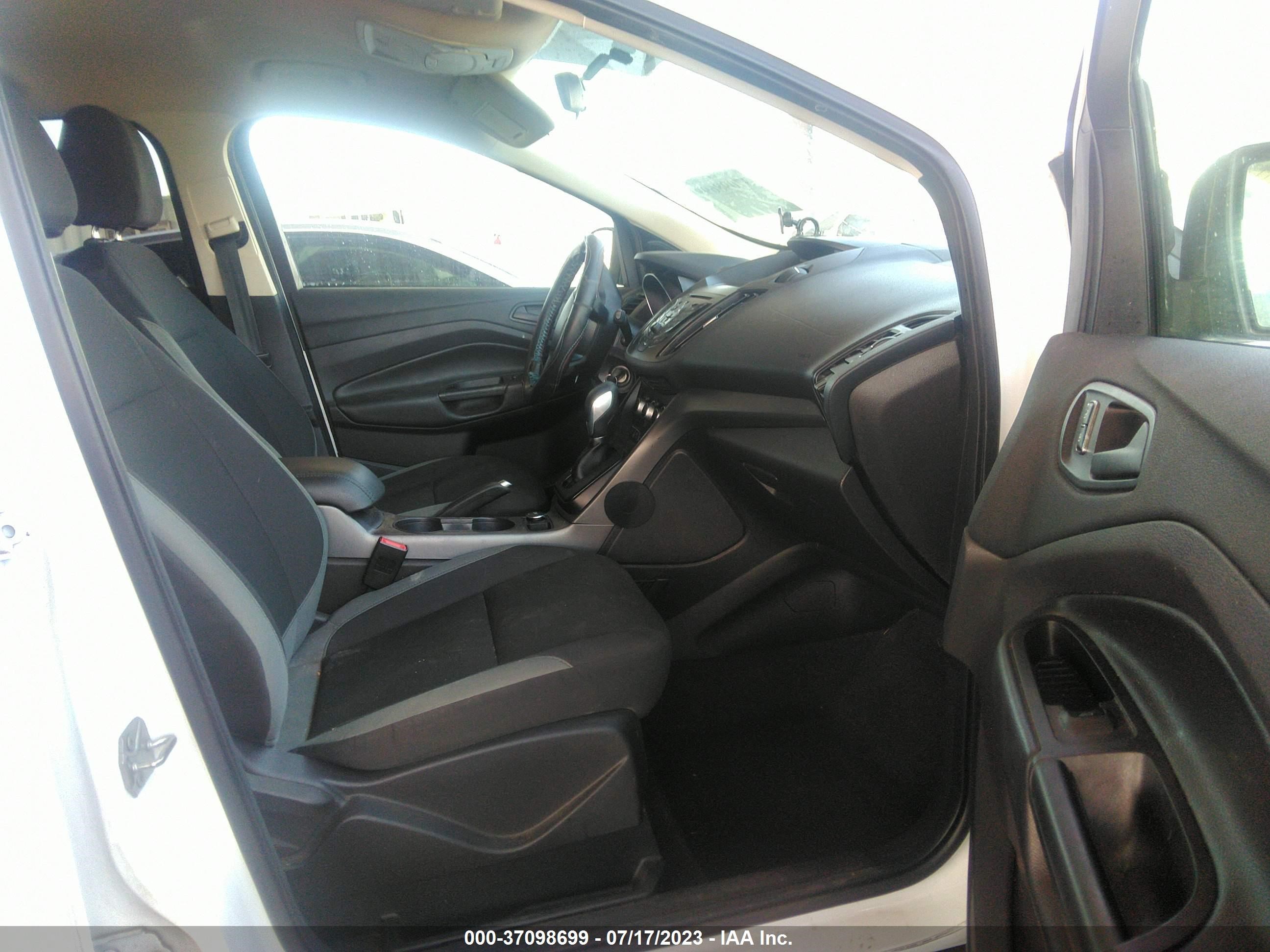 Photo 4 VIN: 1FMCU0F74GUC13442 - FORD ESCAPE 