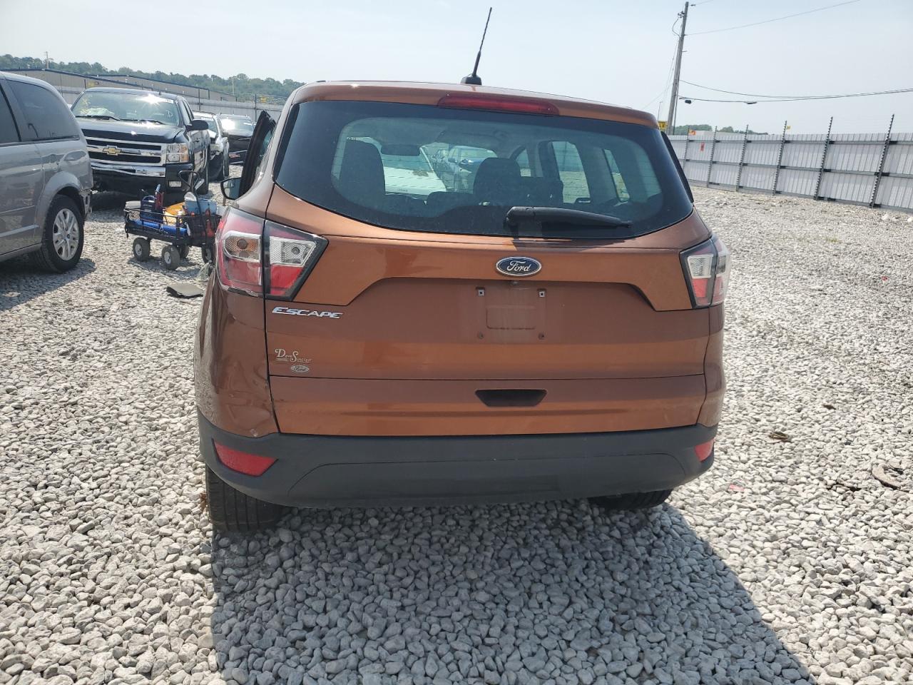 Photo 5 VIN: 1FMCU0F74HUA50146 - FORD ESCAPE 