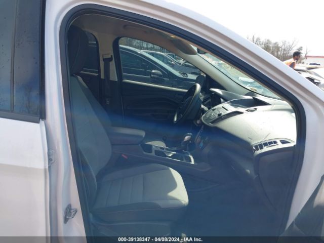 Photo 4 VIN: 1FMCU0F74HUD16409 - FORD ESCAPE 