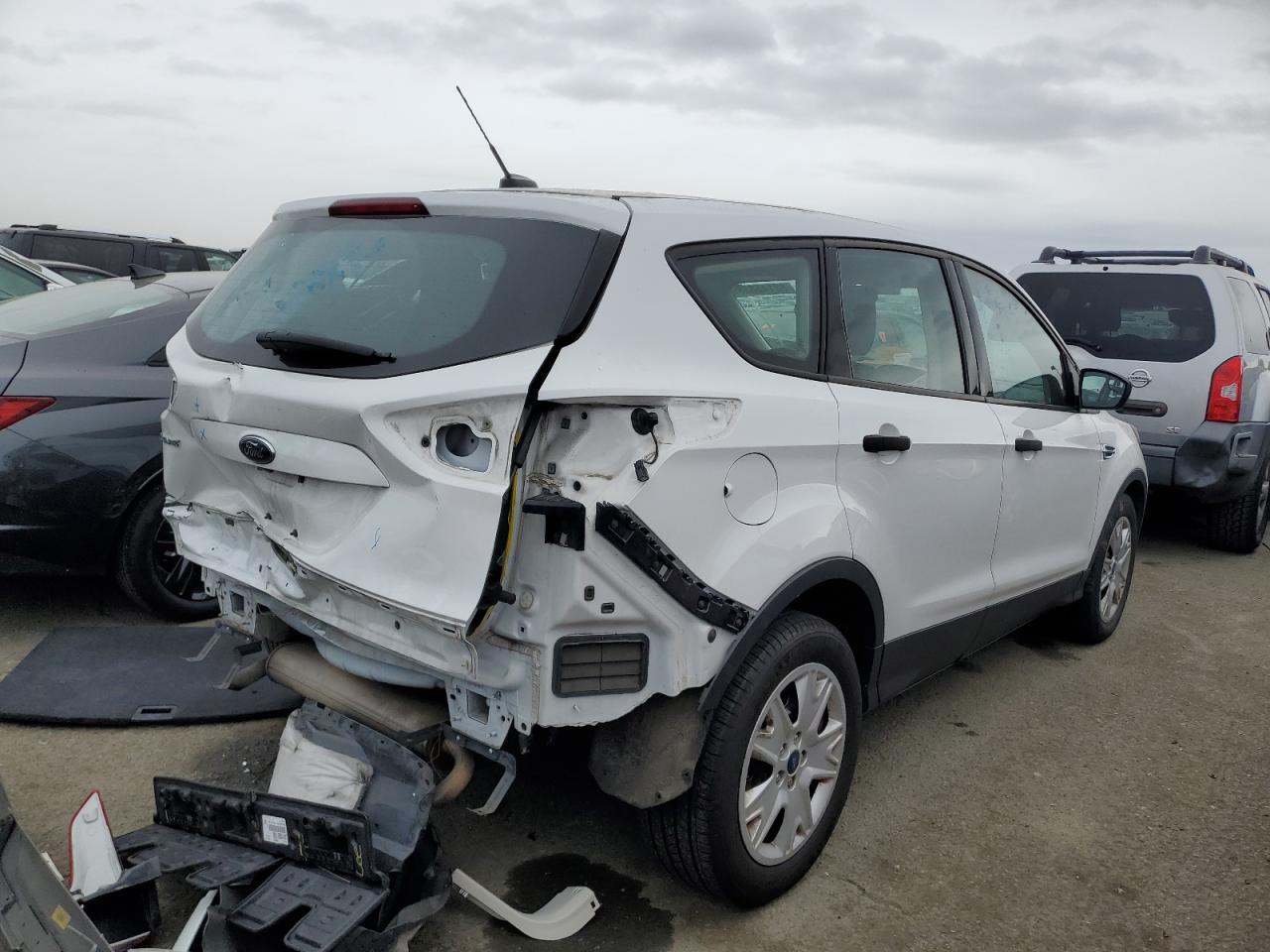 Photo 2 VIN: 1FMCU0F75GUA12701 - FORD ESCAPE 