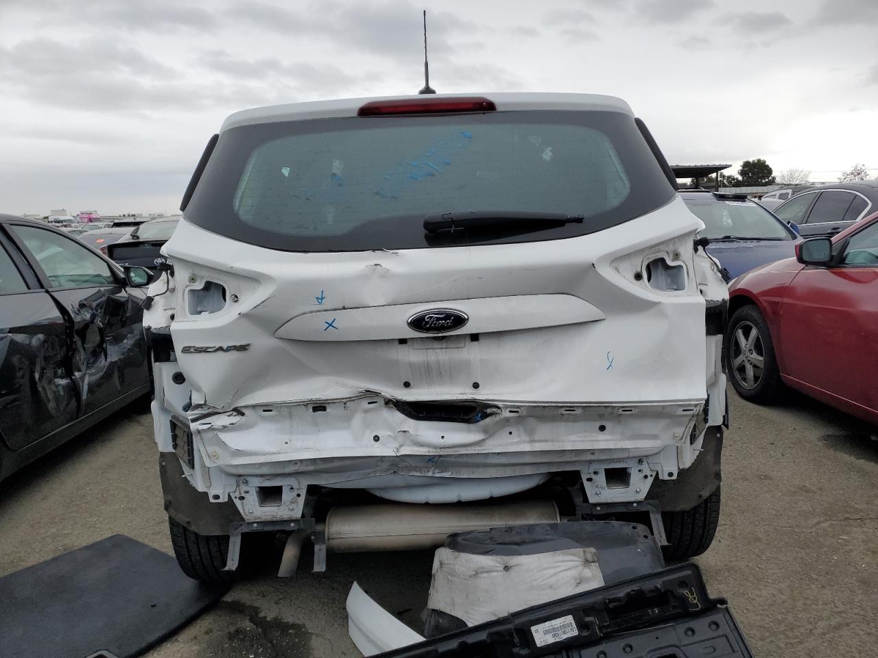 Photo 5 VIN: 1FMCU0F75GUA12701 - FORD ESCAPE 