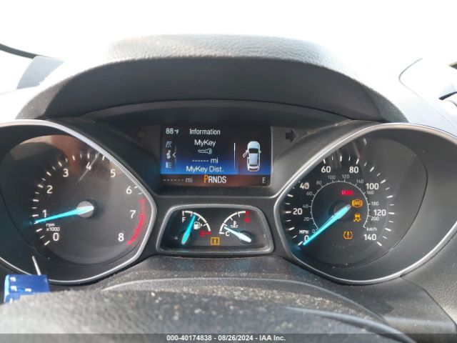 Photo 6 VIN: 1FMCU0F75HUA13753 - FORD ESCAPE 