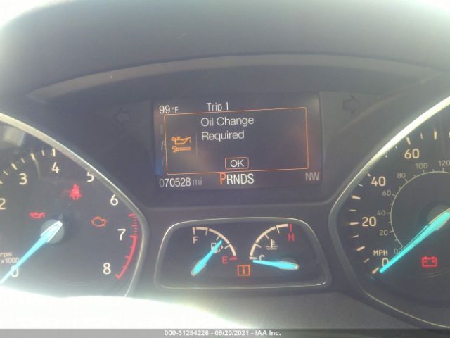 Photo 6 VIN: 1FMCU0F75HUD21201 - FORD ESCAPE 