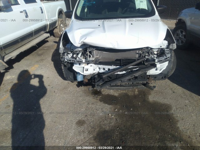 Photo 5 VIN: 1FMCU0F76EUA76078 - FORD ESCAPE 