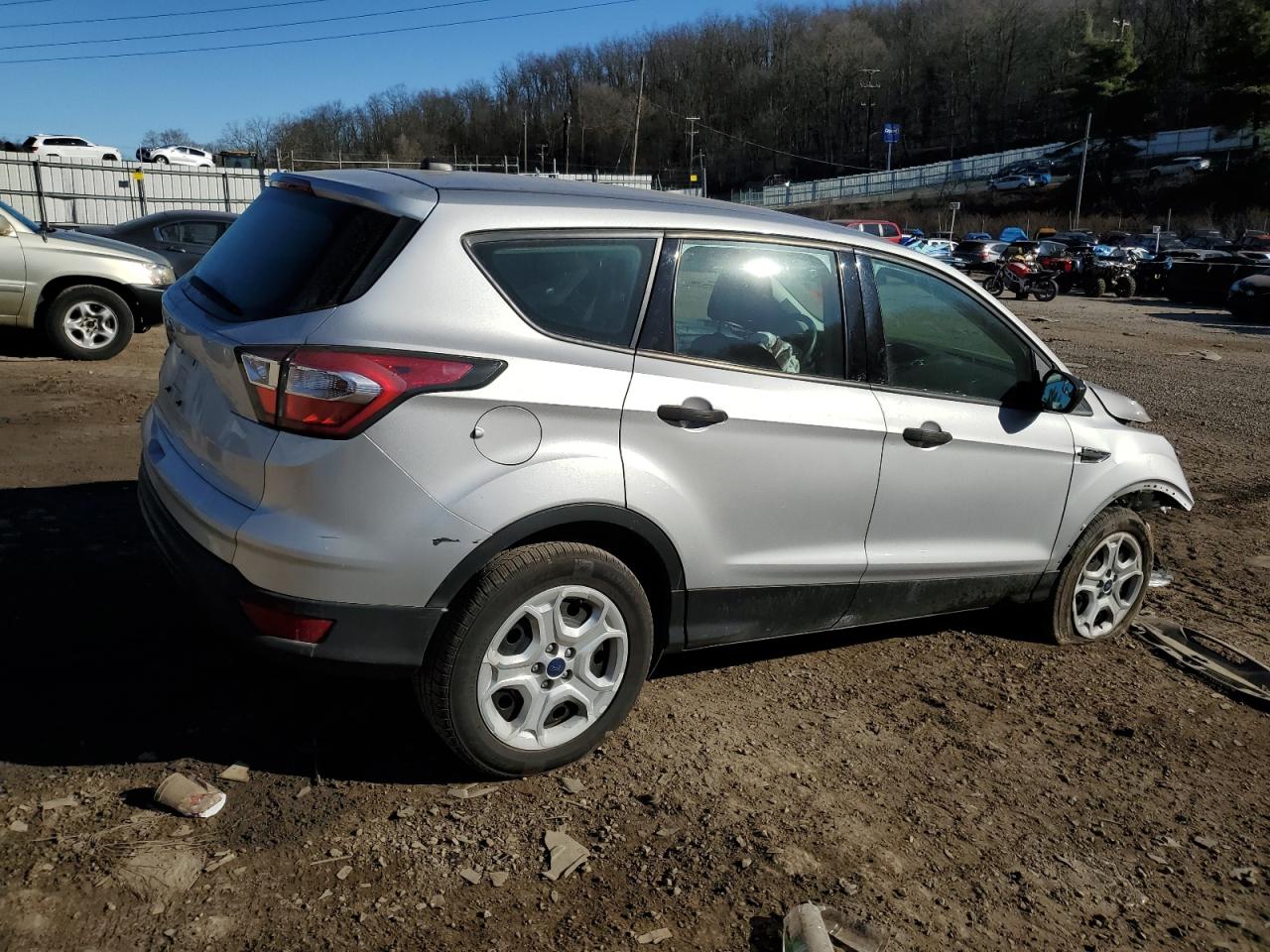 Photo 2 VIN: 1FMCU0F76HUA47619 - FORD ESCAPE 