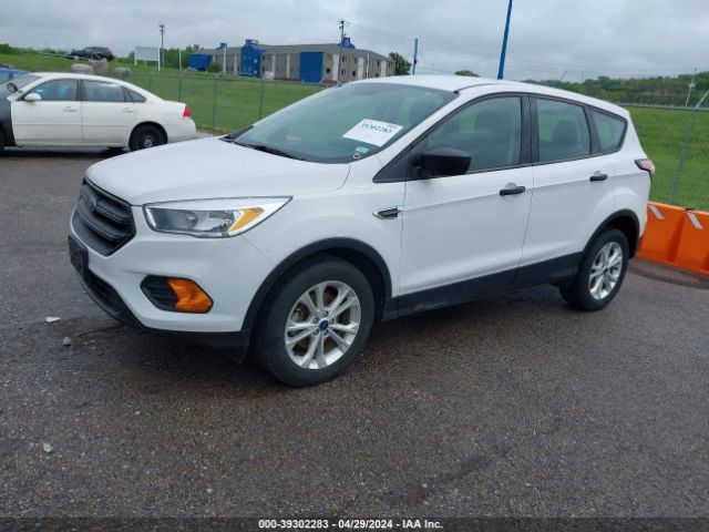 Photo 1 VIN: 1FMCU0F76HUE85587 - FORD ESCAPE 