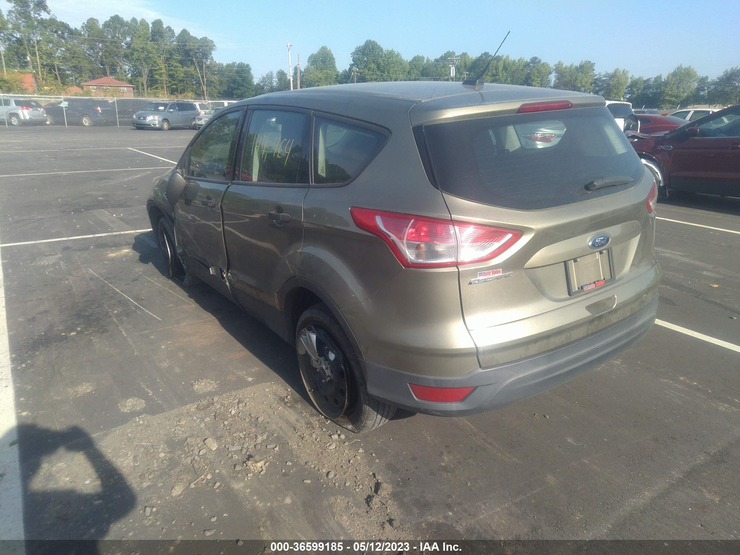 Photo 2 VIN: 1FMCU0F77DUC91600 - FORD ESCAPE 