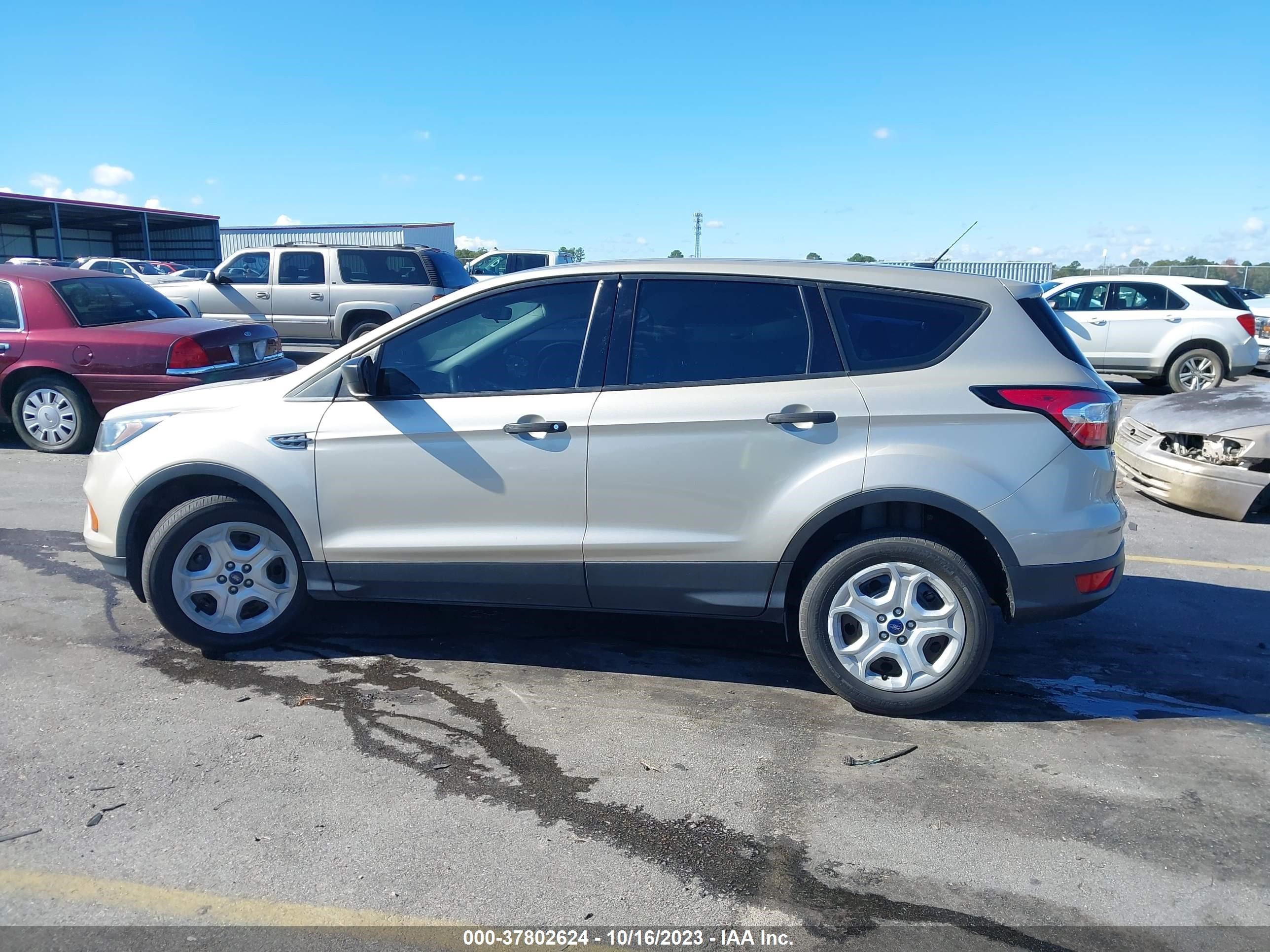 Photo 13 VIN: 1FMCU0F77JUB66981 - FORD ESCAPE 