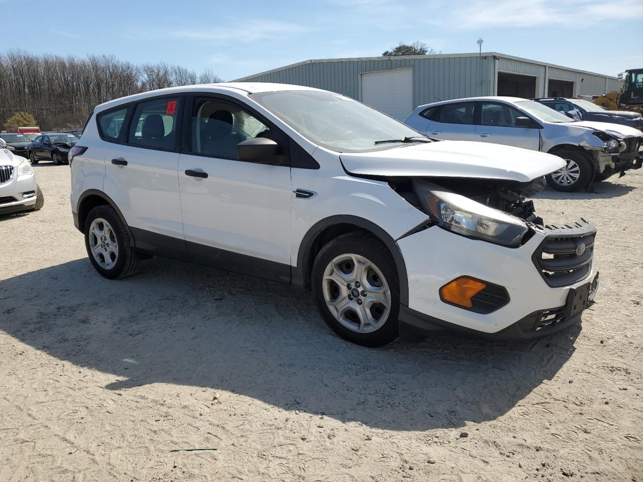 Photo 3 VIN: 1FMCU0F77JUC16004 - FORD ESCAPE 