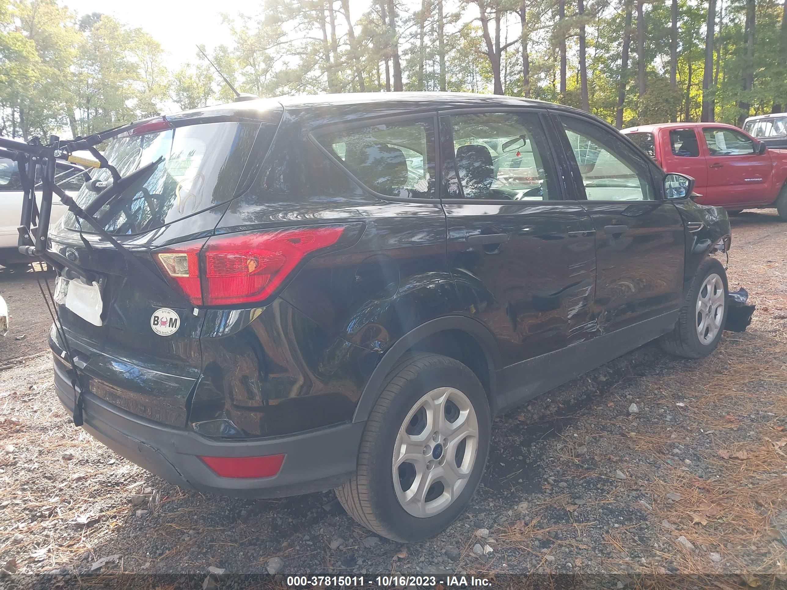 Photo 3 VIN: 1FMCU0F77KUB21895 - FORD ESCAPE 