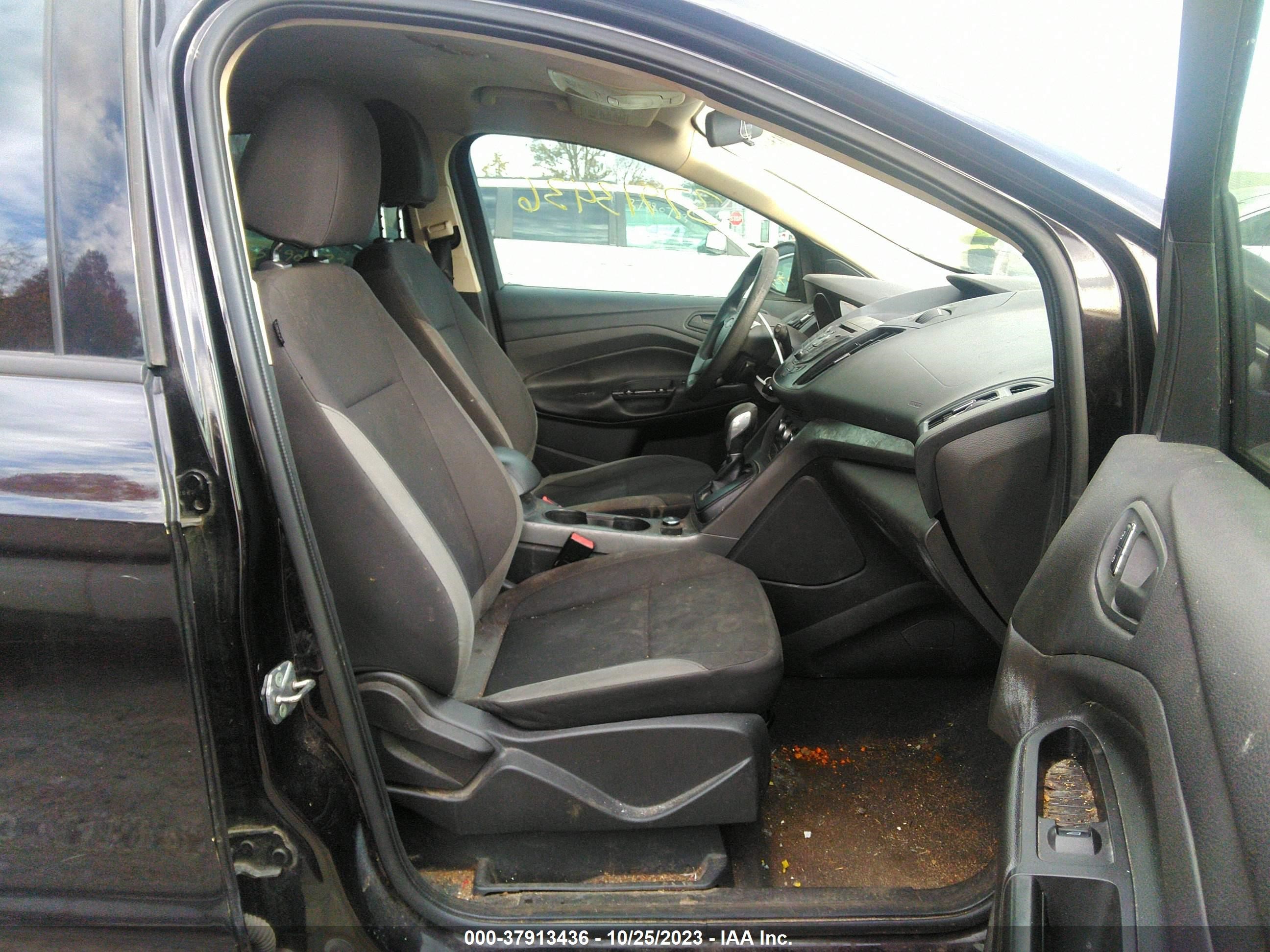 Photo 4 VIN: 1FMCU0F78DUB61633 - FORD ESCAPE 