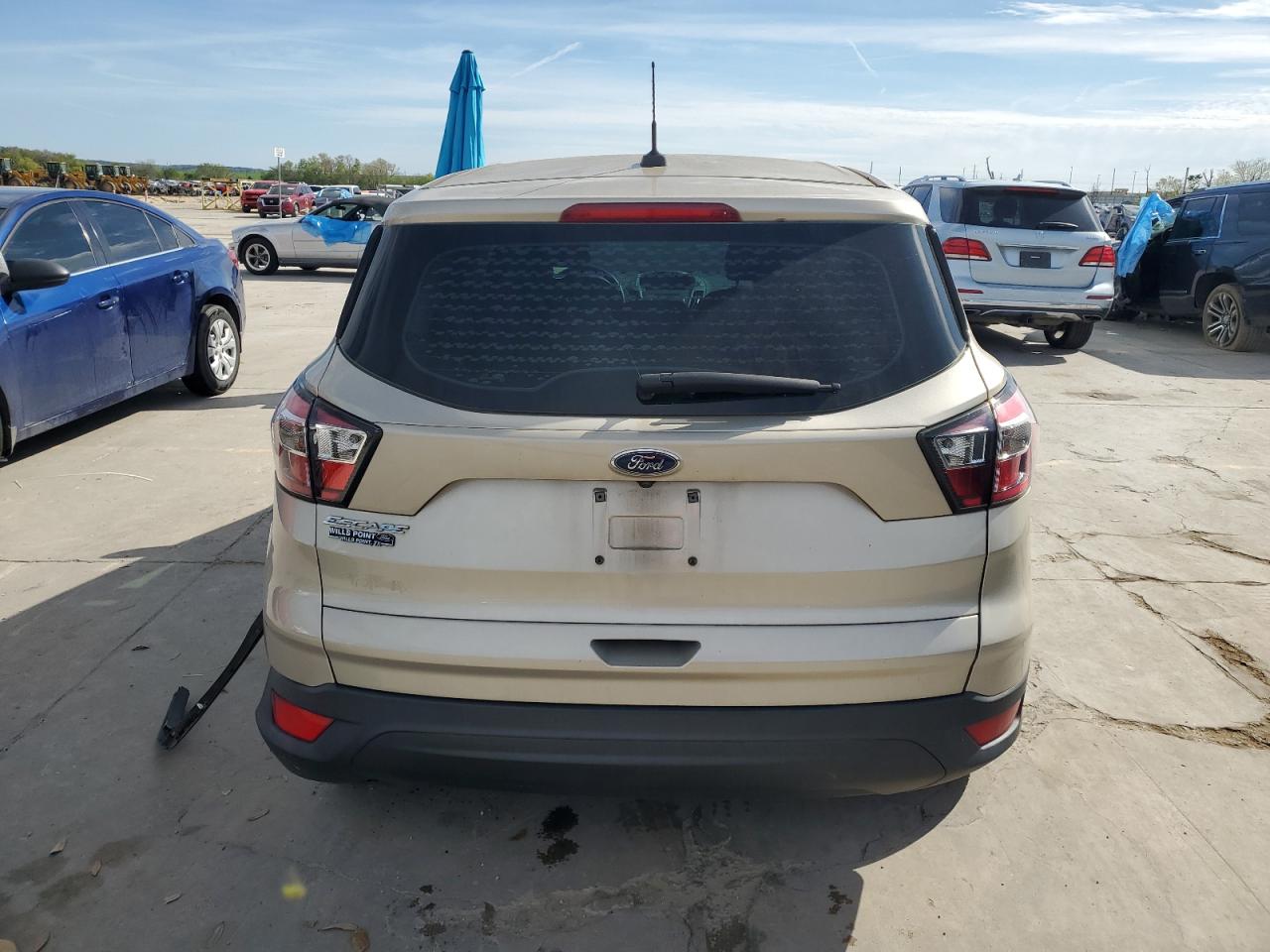 Photo 5 VIN: 1FMCU0F78HUA61165 - FORD ESCAPE 