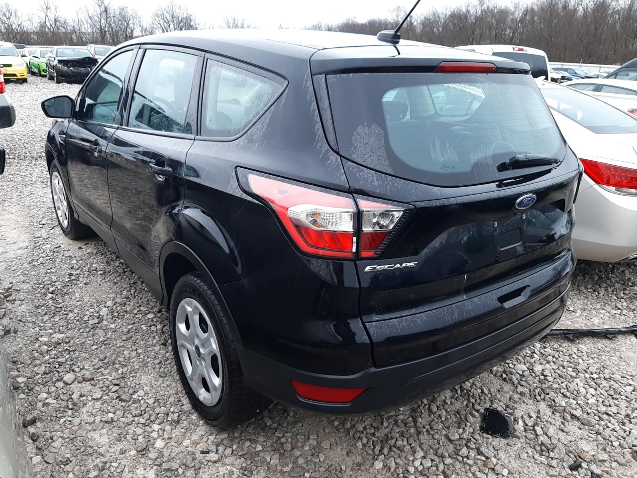 Photo 1 VIN: 1FMCU0F78JUA66811 - FORD ESCAPE 