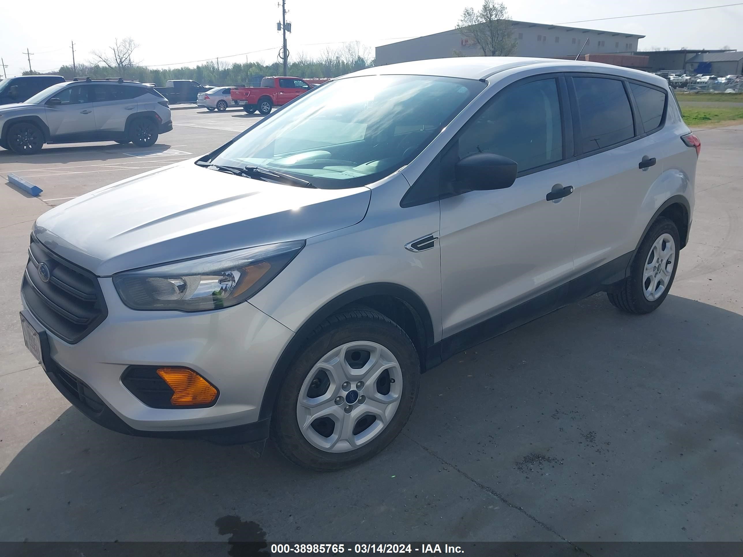 Photo 1 VIN: 1FMCU0F78KUB88991 - FORD ESCAPE 