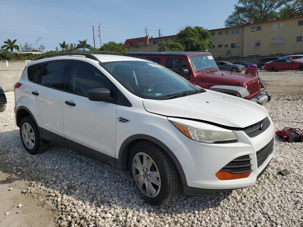 Photo 3 VIN: 1FMCU0F79DUC37375 - FORD ESCAPE 