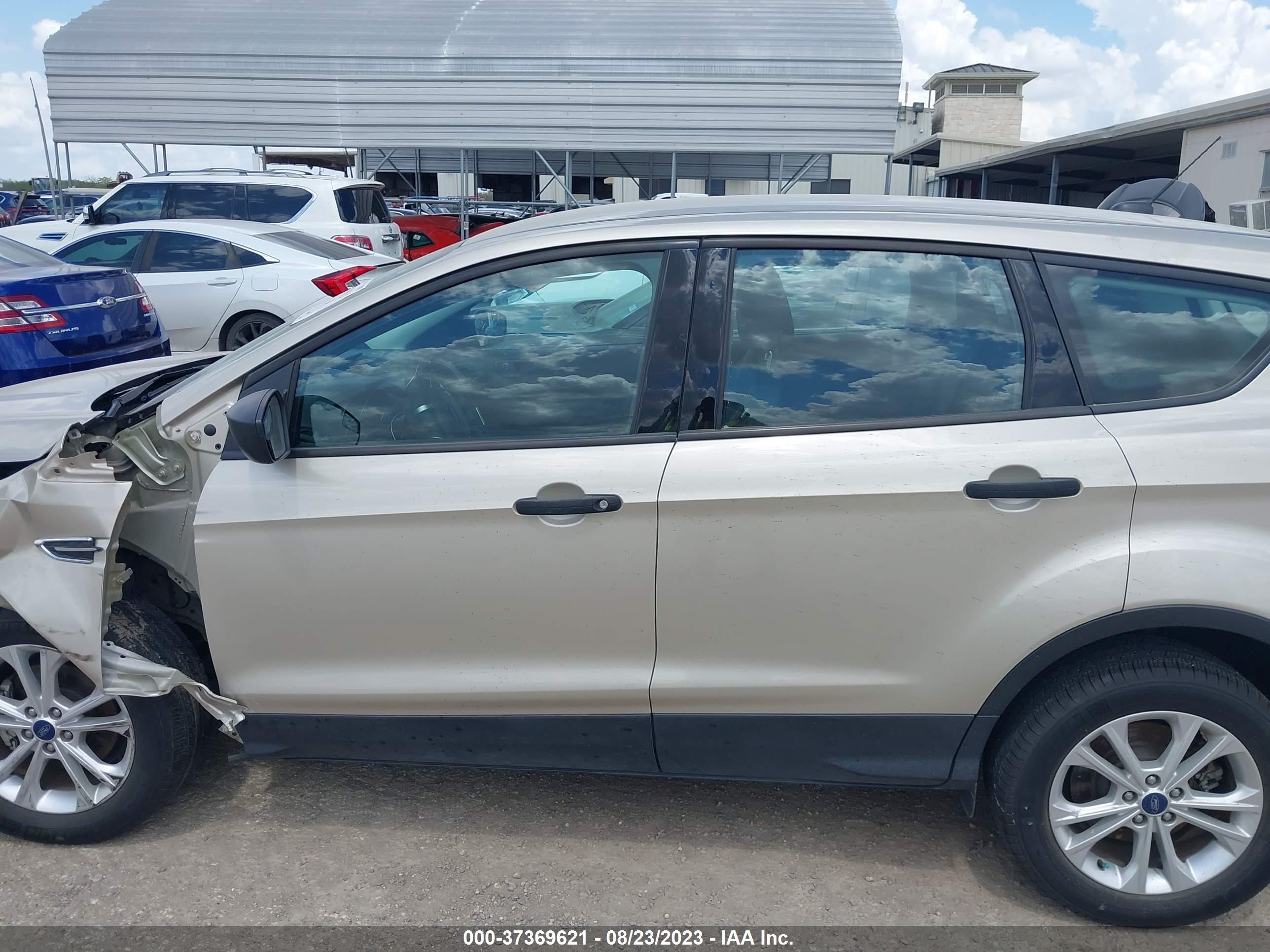 Photo 13 VIN: 1FMCU0F79HUA93297 - FORD ESCAPE 