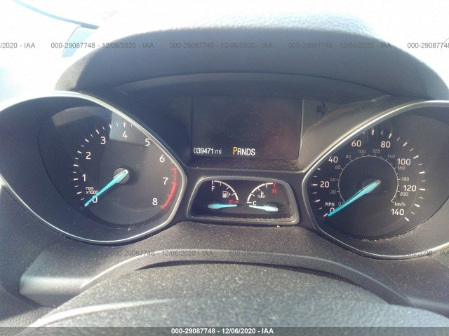 Photo 6 VIN: 1FMCU0F79HUE82165 - FORD ESCAPE 