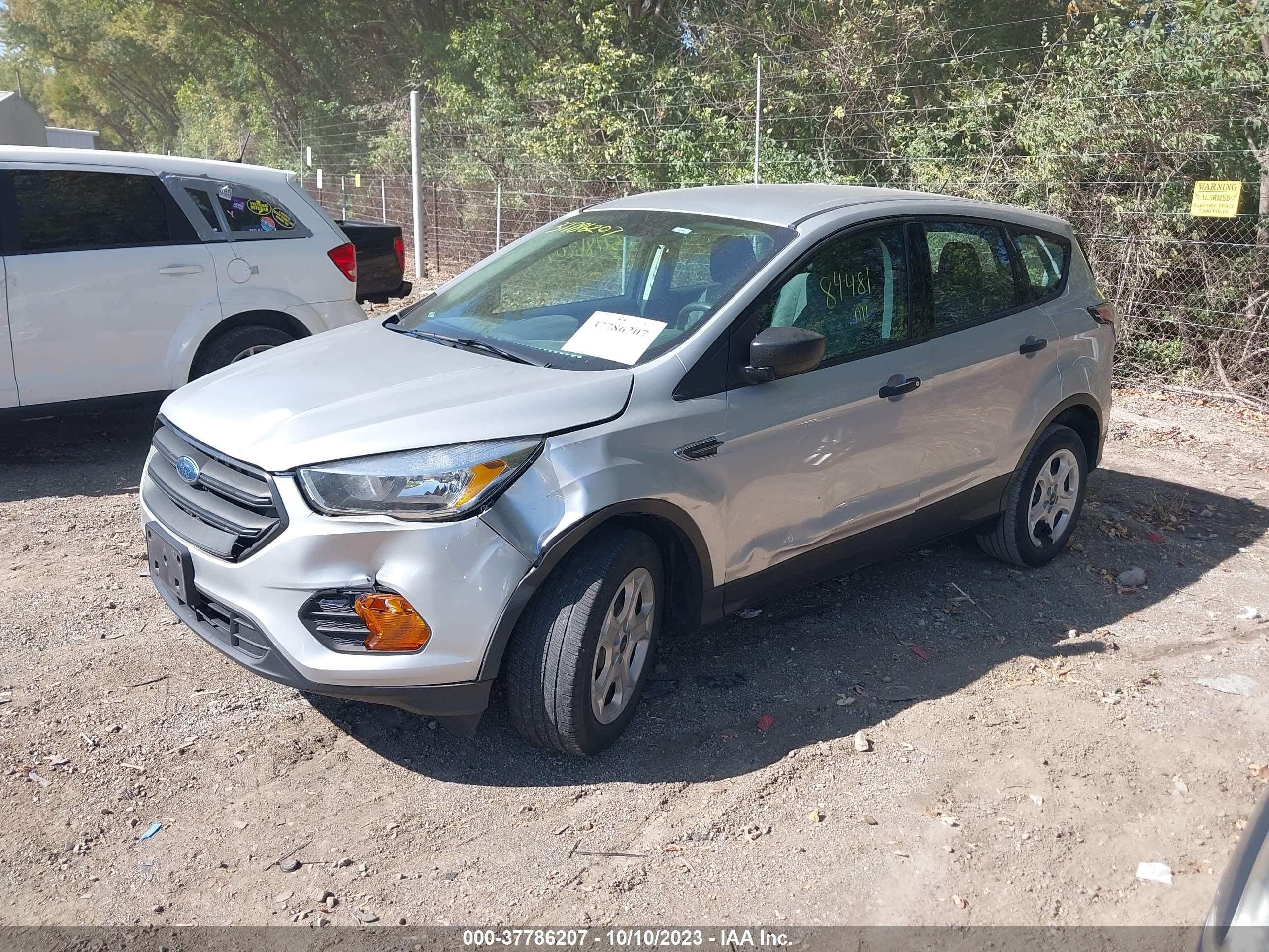 Photo 1 VIN: 1FMCU0F79HUF04794 - FORD ESCAPE 