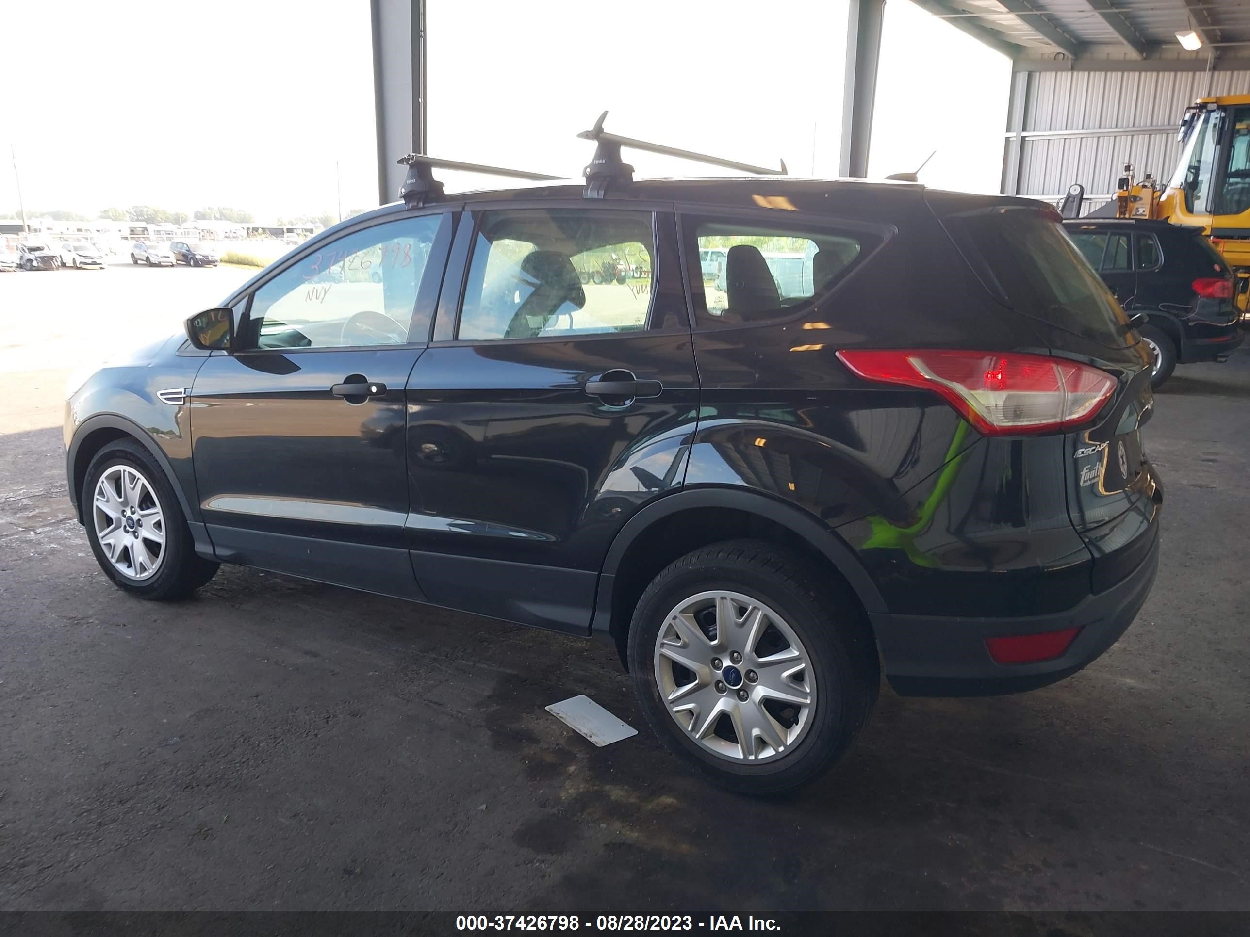 Photo 2 VIN: 1FMCU0F7XEUA94504 - FORD ESCAPE 