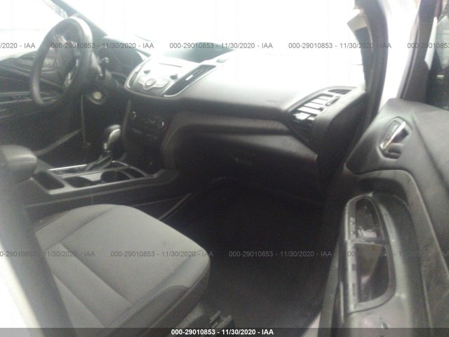 Photo 4 VIN: 1FMCU0F7XHUA69302 - FORD ESCAPE 