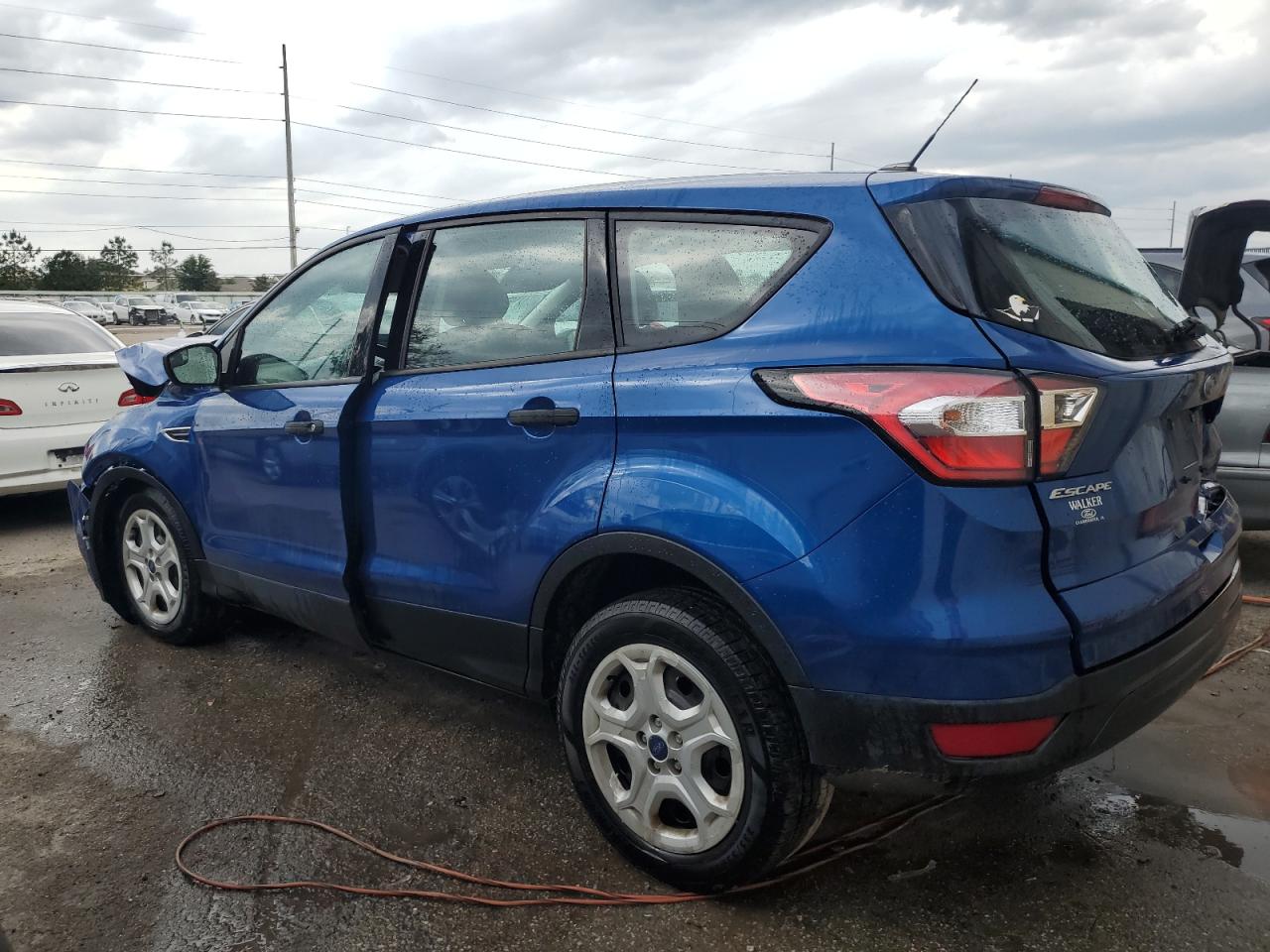 Photo 1 VIN: 1FMCU0F7XHUD72743 - FORD ESCAPE 