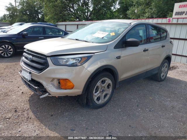 Photo 1 VIN: 1FMCU0F7XJUB42643 - FORD ESCAPE 