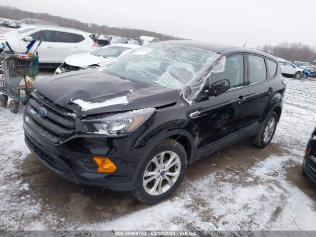 Photo 1 VIN: 1FMCU0F7XJUC31368 - FORD ESCAPE 