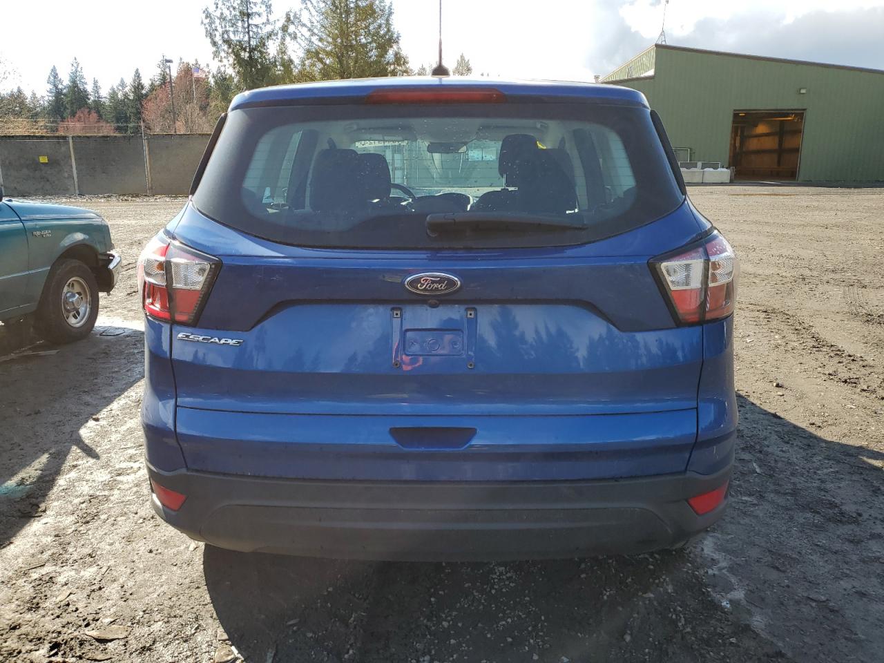 Photo 5 VIN: 1FMCU0F7XJUC40345 - FORD ESCAPE 