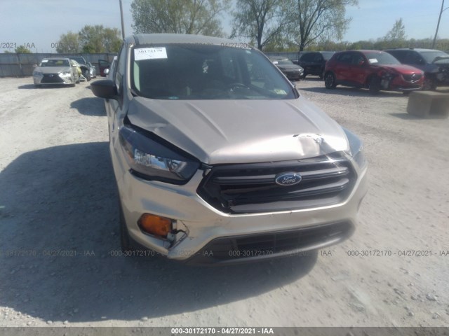 Photo 5 VIN: 1FMCU0F7XJUD02648 - FORD ESCAPE 