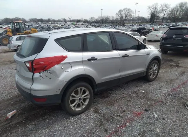 Photo 3 VIN: 1FMCU0F7XKUA88228 - FORD ESCAPE 