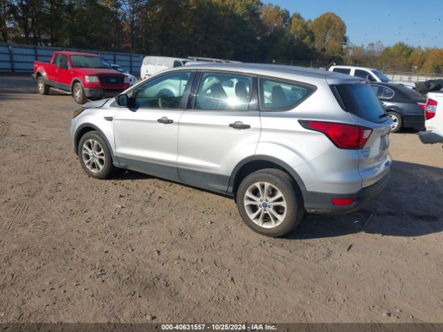 Photo 2 VIN: 1FMCU0F7XKUC45563 - FORD ESCAPE 