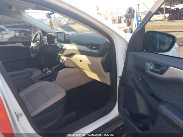 Photo 4 VIN: 1FMCU0G61NUB98756 - FORD ESCAPE 