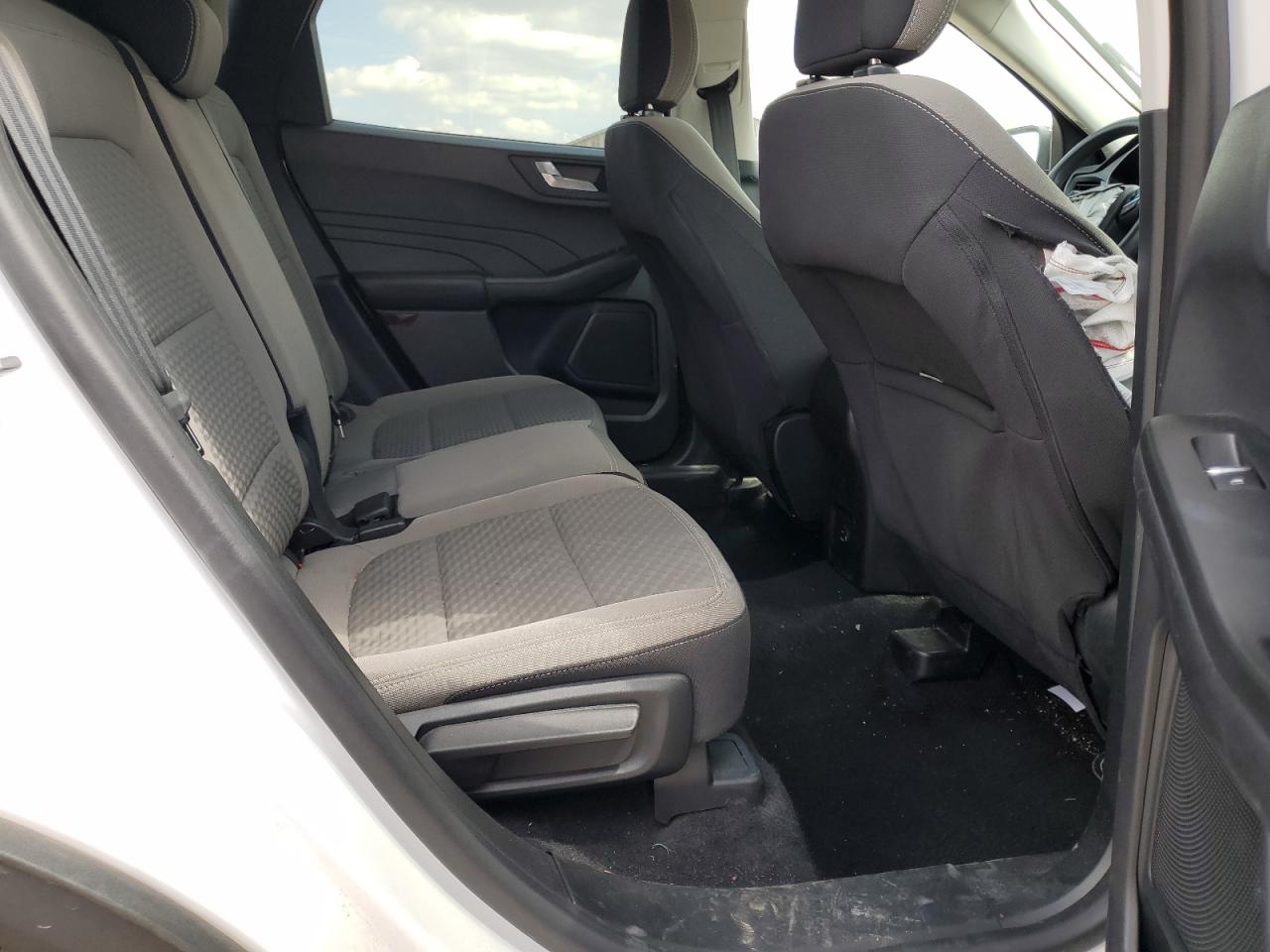 Photo 10 VIN: 1FMCU0G62MUA98342 - FORD ESCAPE 