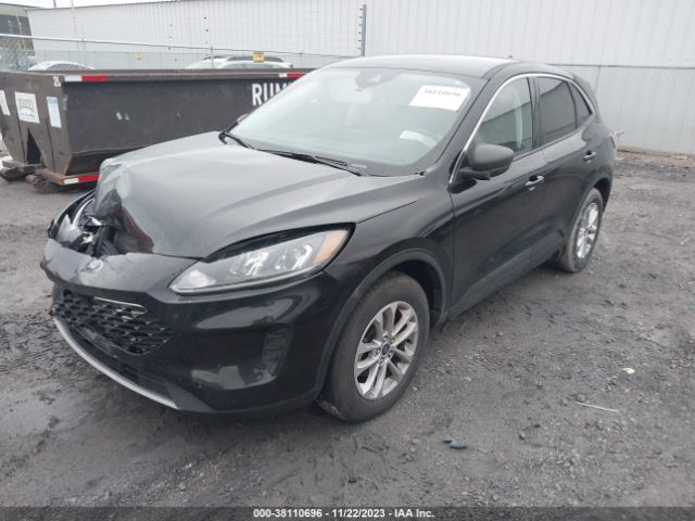 Photo 1 VIN: 1FMCU0G68NUB39333 - FORD ESCAPE 