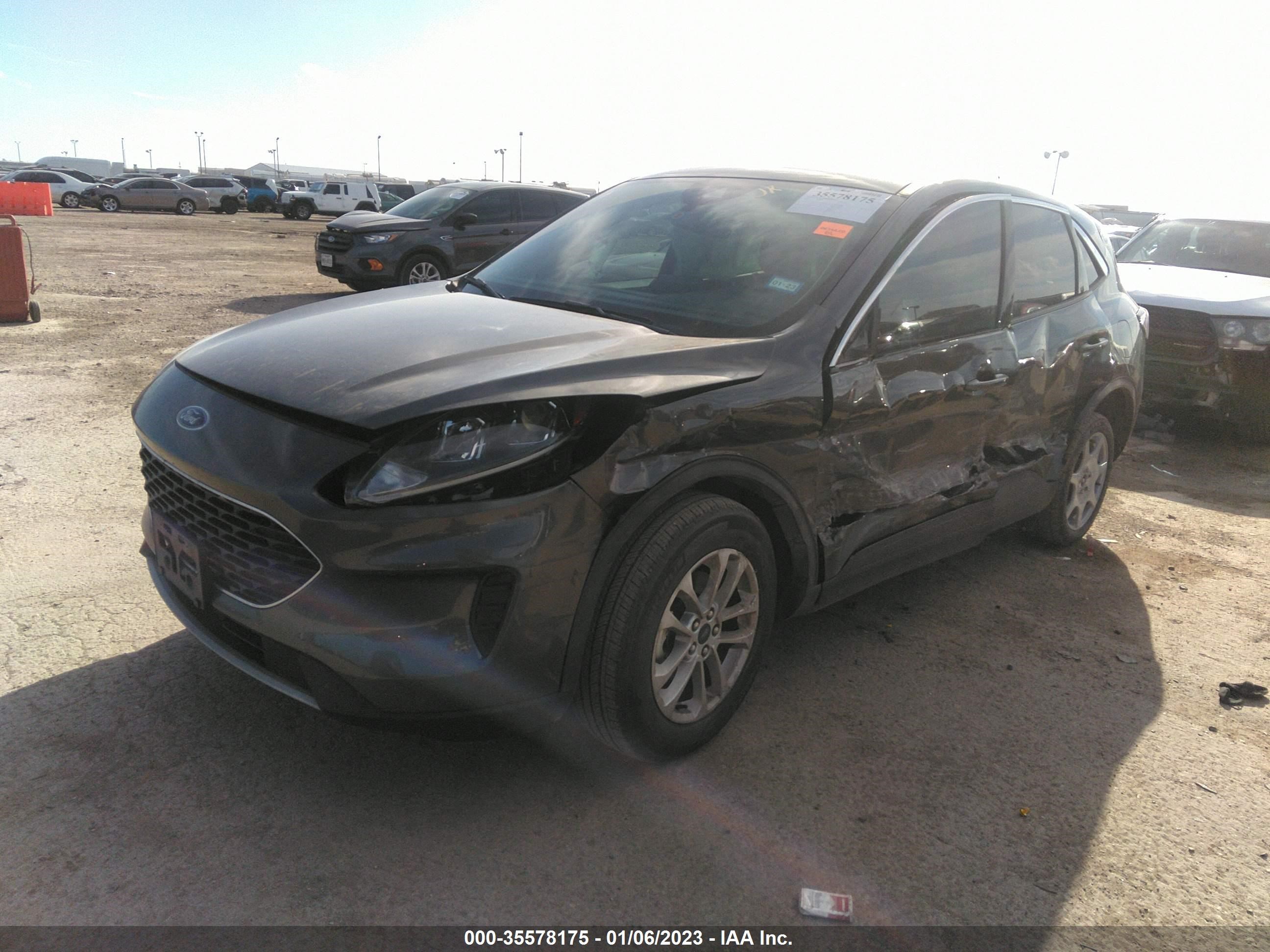 Photo 1 VIN: 1FMCU0G69LUB30301 - FORD ESCAPE 