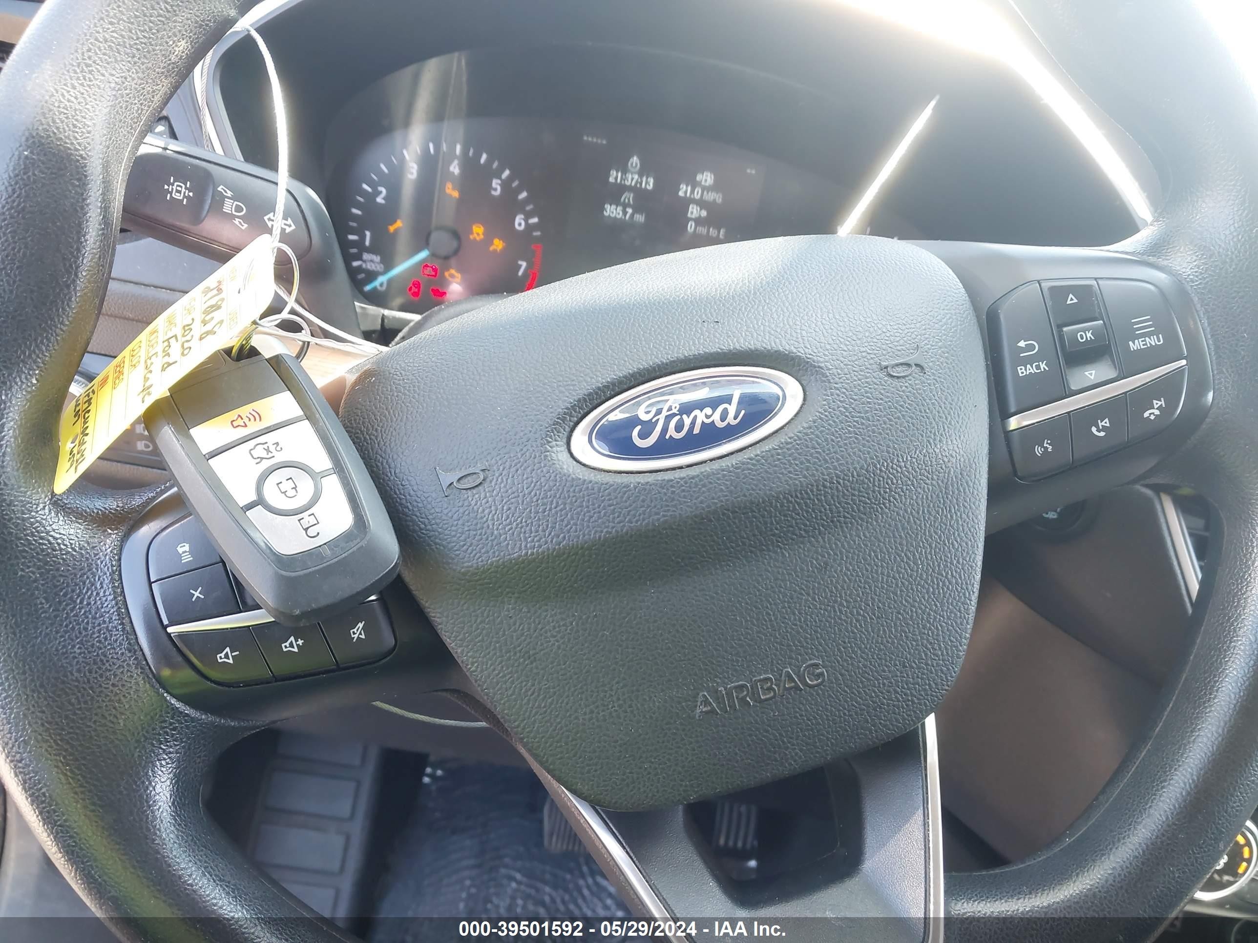 Photo 10 VIN: 1FMCU0G6XLUC07659 - FORD ESCAPE 