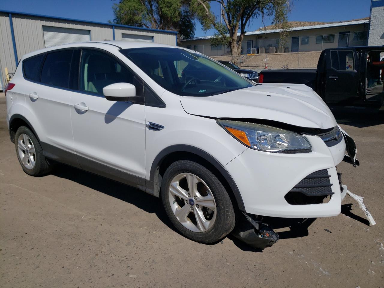 Photo 3 VIN: 1FMCU0G70FUA62290 - FORD ESCAPE 