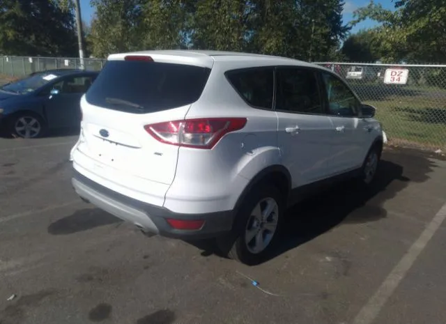 Photo 3 VIN: 1FMCU0G70FUB67668 - FORD ESCAPE 